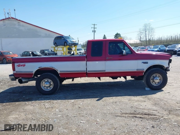 1995 Ford F-250 with VIN 1FTHX26FXSKA04618, listed as a IAAI auction lot 42005763 with 365,853 mi miles. Bid and sale history available at carsss.com. Image 14.