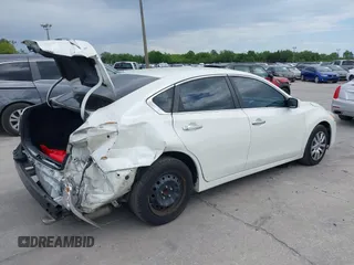 2015 Nissan Altima 2.5 z VIN 1N4AL3AP9FC212952, wystawiony jako IAAI lot #41953425 z przebiegiem 104 139 mil mil oraz . Historia ofert i sprzedaży dostępna na DreamBid. Obrazek 4.