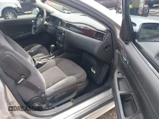2016 Chevrolet Impala LT with VIN 2G1WB5E38G1143743, listed as a IAAI auction lot 42111582 with 204,462 mi miles and . Bid and sale history available at DreamBid. Image 5.