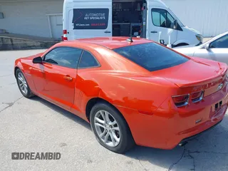 2013 Chevrolet Camaro LT z VIN 2G1FB1E35D9200406, wystawiony jako IAAI lot #42398599 z przebiegiem 118 700 mil mil oraz . Historia ofert i sprzedaży dostępna na DreamBid. Obrazek 14.
