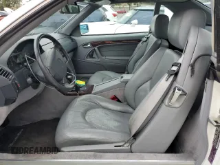 1997 Mercedes-Benz SL 500 z VIN WDBFA63F5VF143197, wystawiony jako Copart lot #45003735 z przebiegiem 100 252 mil mil oraz Szkoda całkowita • Salvage title. Historia ofert i sprzedaży dostępna na DreamBid. Obrazek 7.