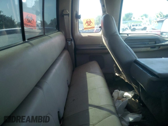 1999 Ford F-250 XL z VIN 1FTNX21S3XEB69293, wystawiony jako Copart lot #62887915 z przebiegiem 175 295 mil mil oraz Szkoda całkowita • Salvage title. Historia ofert i sprzedaży dostępna na DreamBid. Obrazek 10.