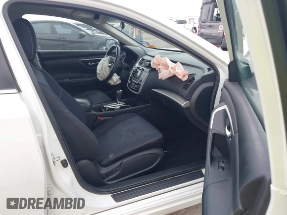 2018 Nissan Altima SR with VIN 1N4AL3AP9JC210806, listed as a IAAI auction lot 41735439 with 134,119 mi miles and . Bid and sale history available at DreamBid. Image 5.