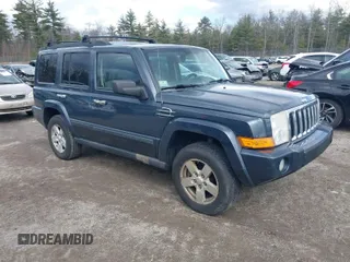 2007 Jeep Commander with VIN 1J8HG48N47C672716, listed as a IAAI auction lot 41875158 with 195,212 mi miles. Bid and sale history available at carsss.com. Image 1.