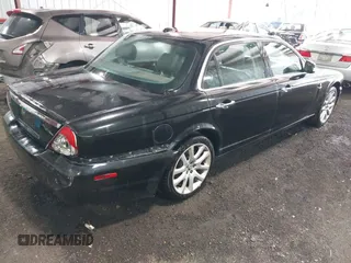 2009 Jaguar XJ 8 LWB with VIN SAJWA79B29SH31572, listed as a IAAI auction lot 42138154 with 147,500 mi miles and . Bid and sale history available at DreamBid. Image 4.