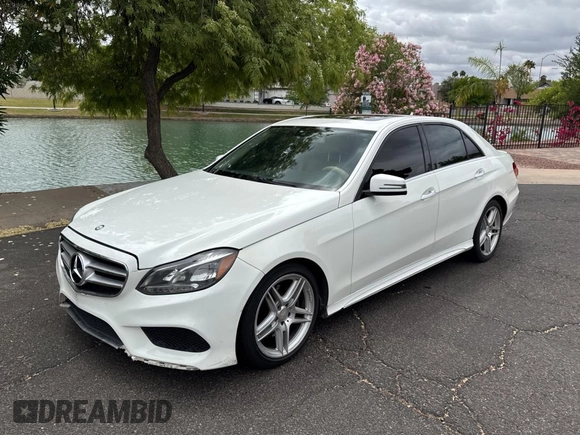 2014 Mercedes-Benz E 350 Sport with VIN WDDHF5KB2EA883006, listed as a Copart auction lot 56200605 with 183,781 mi miles and Clean Title. Bid and sale history available at DreamBid. Image 2.