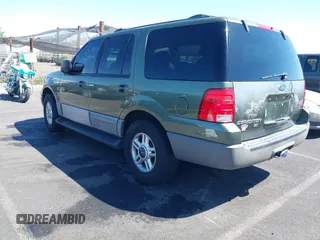 2003 Ford Expedition Special Service with VIN 1FMPU16L53LB21633, listed as a IAAI auction lot 41960271 with 196,178 mi miles. Bid and sale history available at carsss.com. Image 3.