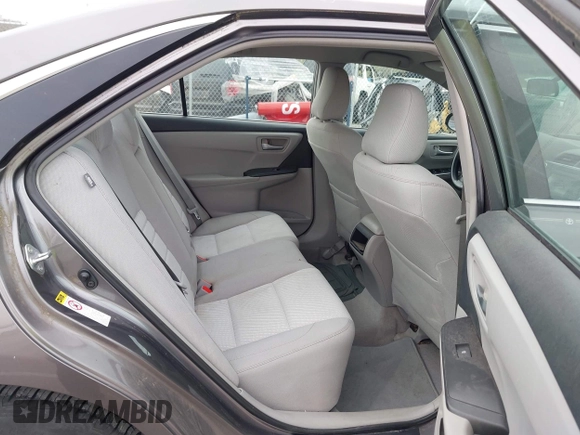 2015 Toyota Camry XLE with VIN 4T4BF1FK5FR483736, listed as a IAAI auction lot 41933106 with 104,468 mi miles. Bid and sale history available at carsss.com. Image 8.
