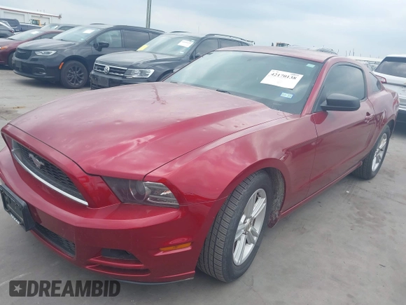 2014 Ford Mustang V6 z VIN 1ZVBP8AM3E5332204, wystawiony jako IAAI lot #42170138 z przebiegiem 112 105 mil mil oraz . Historia ofert i sprzedaży dostępna na DreamBid. Obrazek 18.