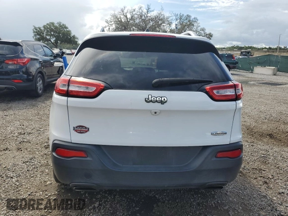 2016 Jeep Cherokee Latitude with VIN 1C4PJLCS7GW247355, listed as a Copart auction lot 63222185 with 190,831 mi miles and Salvage title. Bid and sale history available at DreamBid. Image 6.