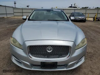 2011 Jaguar XJ with VIN SAJWA1CB9BLV05595, listed as a Copart auction lot 54947855 with 39,516 mi miles and Salvage Title. Bid and sale history available at carsss.com. Image 5.