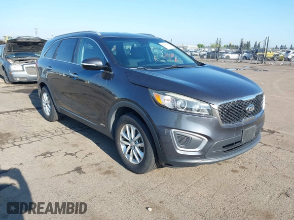 2017 Kia Sorento LX with VIN 5XYPGDA32HG294002, listed as a IAAI auction lot 42121806 with 154,733 mi miles. Bid and sale history available at carsss.com. Image 1.