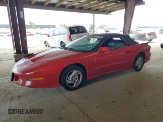 1997 Pontiac Firebird Trans Am z VIN 2G2FV32P5V2231350, wystawiony jako Copart lot #48067825 z przebiegiem 161 016 mil mil oraz Tytuł czysty. Historia ofert i sprzedaży dostępna na DreamBid. Obrazek 1.