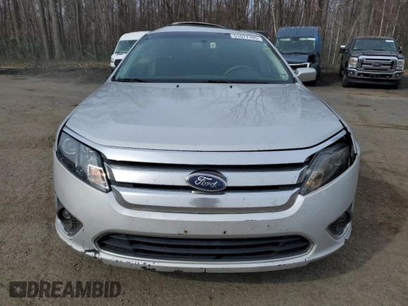 2011 Ford Fusion SE with VIN 3FAHP0HA9BR138138, listed as a Copart auction lot 51577195 with 160,940 mi miles and Salvage Title. Bid and sale history available at carsss.com. Image 5.