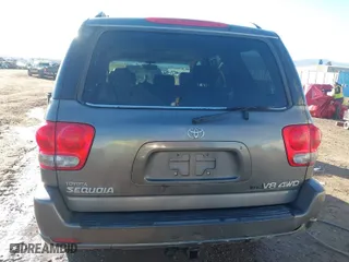 2005 Toyota Sequoia Limited with VIN 5TDBT48A15S242000, listed as a IAAI auction lot 40987837 with 226,121 mi miles. Bid and sale history available at carsss.com. Image 17.