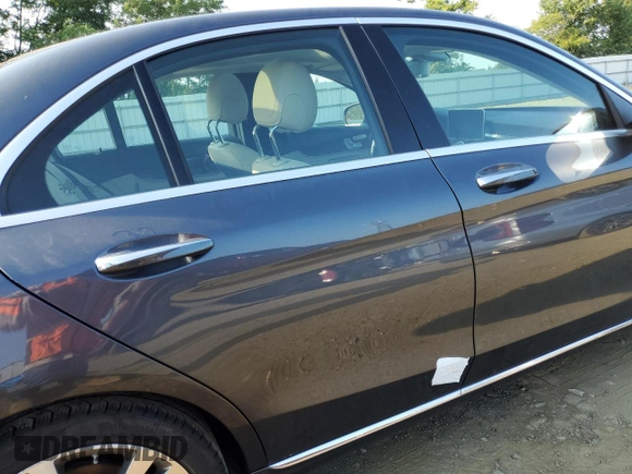 2016 Mercedes-Benz C 300 Luxury z VIN 55SWF4KB5GU161503, wystawiony jako Copart lot #66147705 z przebiegiem 34 217 mil mil oraz Szkoda całkowita • Salvage title. Historia ofert i sprzedaży dostępna na DreamBid. Obrazek 12.