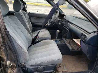 1989 Toyota Camry z VIN JT2SV21E6K3335385, wystawiony jako Copart lot #82466934 z przebiegiem 74 815 mil mil oraz Czysty tytuł • Clean title. Historia ofert i sprzedaży dostępna na DreamBid. Obrazek 7.