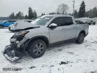 2020 Honda Ridgeline RTL-E with VIN 5FPYK3F72LB024204, listed as a Copart auction lot 44781355 with 32,785 mi miles and Salvage Title. Bid and sale history available at carsss.com. Image 1.