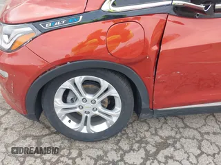 2020 Chevrolet Bolt EV LT z VIN 1G1FY6S02L4126725, wystawiony jako IAAI lot #41247846 z przebiegiem 13 882 mil mil oraz . Historia ofert i sprzedaży dostępna na DreamBid. Obrazek 6.