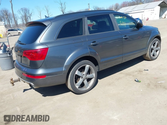 2015 Audi Q7 3.0T Premium Plus with VIN WA1LGAFE1FD015507, listed as a IAAI auction lot 41805130 with 158,687 mi miles. Bid and sale history available at carsss.com. Image 4.