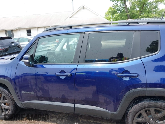 2018 Jeep Renegade Latitude z VIN ZACCJABB8JPH95034, wystawiony jako IAAI lot #42391815 z przebiegiem 47 562 mil mil oraz . Historia ofert i sprzedaży dostępna na DreamBid. Obrazek 14.