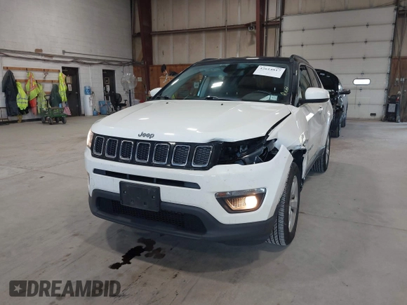 2019 Jeep Compass Latitude с VIN 3C4NJDBB0KT828886, выставлен на аукционе IAAI как лот 42614817 с пробегом 81 985 миль миль и . История ставок и продаж доступна на DreamBid. Изображение 17.