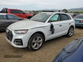 2021 Audi Q5 Premium Plus with VIN WA1BAAFY6M2025420, listed as a Copart auction lot 53362775 with 29,733 mi miles and Salvage Title. Bid and sale history available at carsss.com. Image 1.
