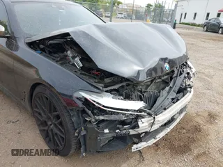 2018 BMW 5 Series M550i xDrive с VIN WBAJB9C53JB286746, выставлен на аукционе IAAI как лот 42303002 с пробегом 81 039 миль миль и . История ставок и продаж доступна на DreamBid. Изображение 18.