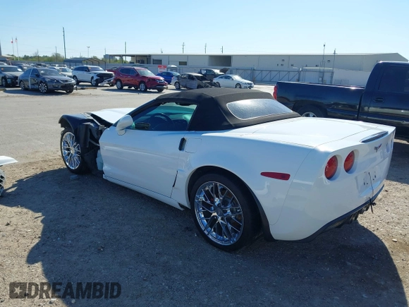 2008 Chevrolet Corvette with VIN 1G1YY36W885115736, listed as a IAAI auction lot 41844903 with Not Provided miles. Bid and sale history available at carsss.com. Image 3.
