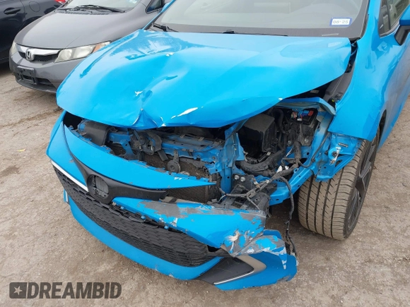 2019 Toyota Corolla Hatchback SE with VIN JTNK4RBEXK3033062, listed as a IAAI auction lot 41471618 with 195,001 mi miles. Bid and sale history available at carsss.com. Image 6.
