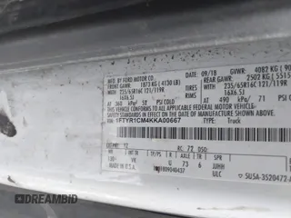 2019 Ford Transit z VIN 1FTYR1CM4KKA00667, wystawiony jako IAAI lot #41430228 z przebiegiem 252 757 mil mil oraz . Historia ofert i sprzedaży dostępna na DreamBid. Obrazek 9.