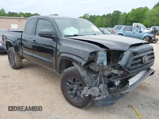 2020 Toyota Tacoma SR z VIN 3TYRX5GN1LT002234, wystawiony jako IAAI lot #42082830 z przebiegiem 128 589 mil mil oraz . Historia ofert i sprzedaży dostępna na DreamBid. Obrazek 1.