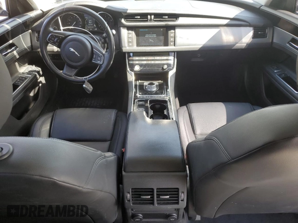 2016 Jaguar XF 35t Premium with VIN SAJBD4BV5GCY20923, listed as a Copart auction lot 57417954 with 63,238 mi miles and Salvage Title. Bid and sale history available at carsss.com. Image 8.