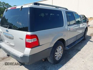 2007 Ford Expedition Max XLT with VIN 1FMFK15517LA19272, listed as a IAAI auction lot 42666631 with 251,503 mi miles and . Bid and sale history available at DreamBid. Image 4.