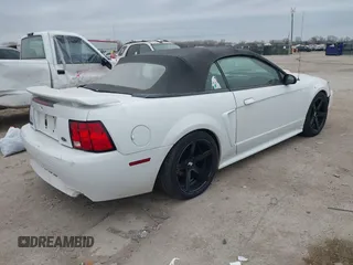 2001 Ford Mustang GT Deluxe with VIN 1FAFP45XX1F257092, listed as a IAAI auction lot 41624352 with 150,131 mi miles. Bid and sale history available at carsss.com. Image 4.