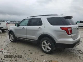 2017 Ford Explorer XLT z VIN 1FM5K8D81HGE35946, wystawiony jako Copart lot #55264305 z przebiegiem 157 863 mil mil oraz Czysty tytuł • Clean title. Historia ofert i sprzedaży dostępna na DreamBid. Obrazek 2.
