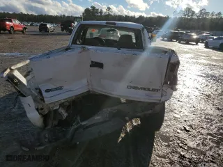 2003 Chevrolet S-10 with VIN 1GCCS19H538155218, listed as a Copart auction lot 41485795 with 247,331 mi miles and Salvage Title. Bid and sale history available at carsss.com. Image 6.