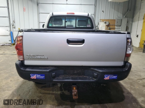 2010 Toyota Tacoma z VIN 5TEPX4EN5AZ741624, wystawiony jako Copart lot #86274824 z przebiegiem 55 691 mil mil oraz Szkoda całkowita • Salvage title. Historia ofert i sprzedaży dostępna na DreamBid. Obrazek 6.