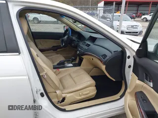 2010 Honda Crosstour EX-L z VIN 5J6TF2H58AL015959, wystawiony jako IAAI lot #42020276 z przebiegiem 114 100 mil mil oraz . Historia ofert i sprzedaży dostępna na DreamBid. Obrazek 5.