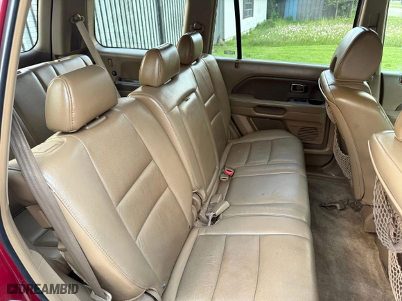 2006 Honda Pilot EX-L with VIN 5FNYF28526B013453, listed as a Copart auction lot 54095995 with 198,941 mi miles and Clean Title. Bid and sale history available at carsss.com. Image 6.