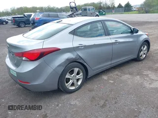2016 Hyundai Elantra SE with VIN 5NPDH4AE3GH734642, listed as a IAAI auction lot 42188880 with 118,934 mi miles and . Bid and sale history available at DreamBid. Image 4.