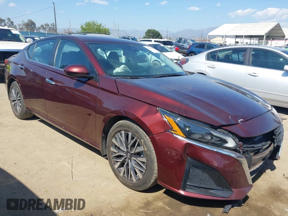 2023 Nissan Altima SV z VIN 1N4BL4DVXPN379301, wystawiony jako IAAI lot #42152983 z przebiegiem 38 374 mil mil oraz . Historia ofert i sprzedaży dostępna na DreamBid. Obrazek 1.