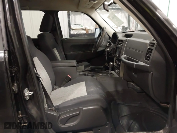 2009 Jeep Liberty Sport with VIN 1J8GN28K29W537201, listed as a IAAI auction lot 41740471 with 151,082 mi miles. Bid and sale history available at carsss.com. Image 5.