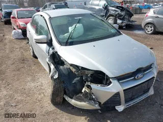 2013 Ford Focus SE with VIN 1FADP3F20DL174037, listed as a IAAI auction lot 41792552 with 131,984 mi miles. Bid and sale history available at carsss.com. Image 1.