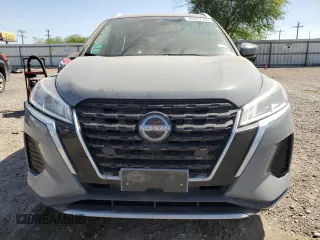 2022 Nissan Kicks SV with VIN 3N1CP5CVXNL482826, listed as a Copart auction lot 49037185 with 42,999 mi miles and Salvage Title. Bid and sale history available at carsss.com. Image 5.