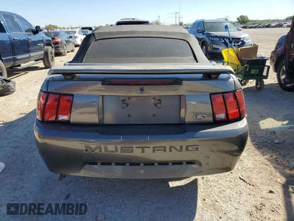 2004 Ford Mustang Deluxe with VIN 1FAFP44404F117628, listed as a Copart auction lot 81377524 with 39,697 mi miles and Salvage Title. Bid and sale history available at carsss.com. Image 6.