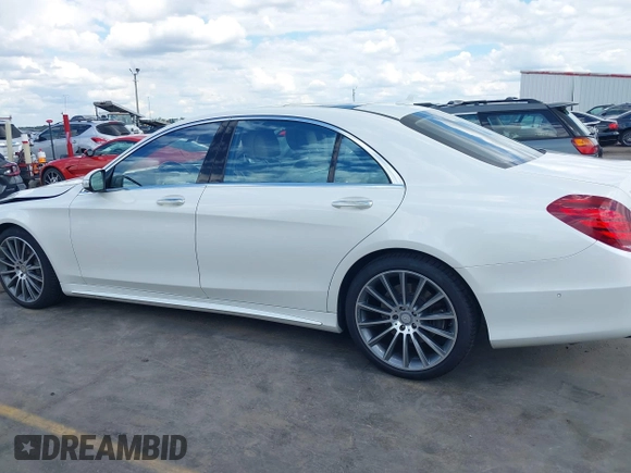 2015 Mercedes-Benz S 550 z VIN WDDUG8CB9FA171282, wystawiony jako IAAI lot #42096577 z przebiegiem 90 912 mil mil oraz . Historia ofert i sprzedaży dostępna na DreamBid. Obrazek 15.