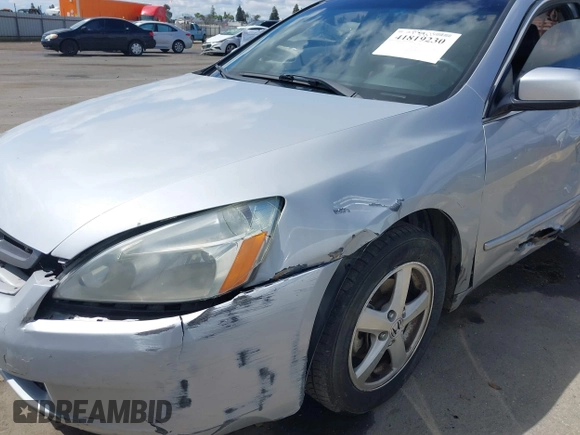 2005 Honda Accord EX z VIN 1HGCM56775A166411, wystawiony jako IAAI lot #41819230 z przebiegiem 136 431 mil mil oraz . Historia ofert i sprzedaży dostępna na DreamBid. Obrazek 18.