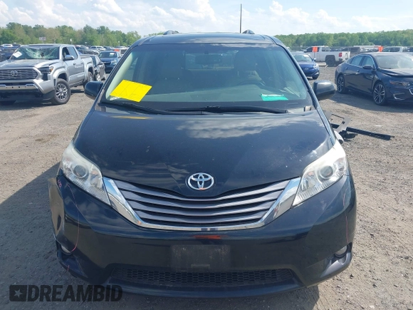 2015 Toyota Sienna Limited z VIN 5TDDK3DC9FS113212, wystawiony jako IAAI lot #42176943 z przebiegiem 136 426 mil mil oraz . Historia ofert i sprzedaży dostępna na DreamBid. Obrazek 13.