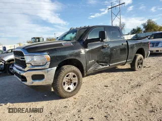 2021 Ram 2500 Tradesman with VIN 3C6UR5CL8MG630884, listed as a Copart auction lot 82829694 with 261,153 mi miles and Salvage Title. Bid and sale history available at carsss.com. Image 1.